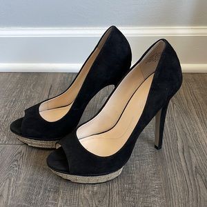 Boutique 9 black and gold heels